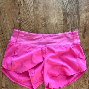 Lululemon mid rise speed up shorts 4”
